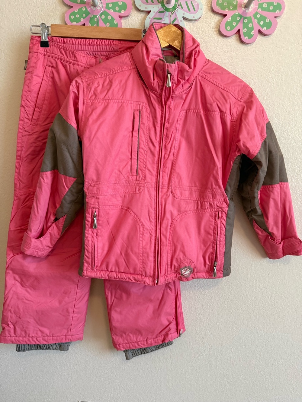 Obermeyer Pink and Orange Girls' Ski Jacket Size 10 Juniors